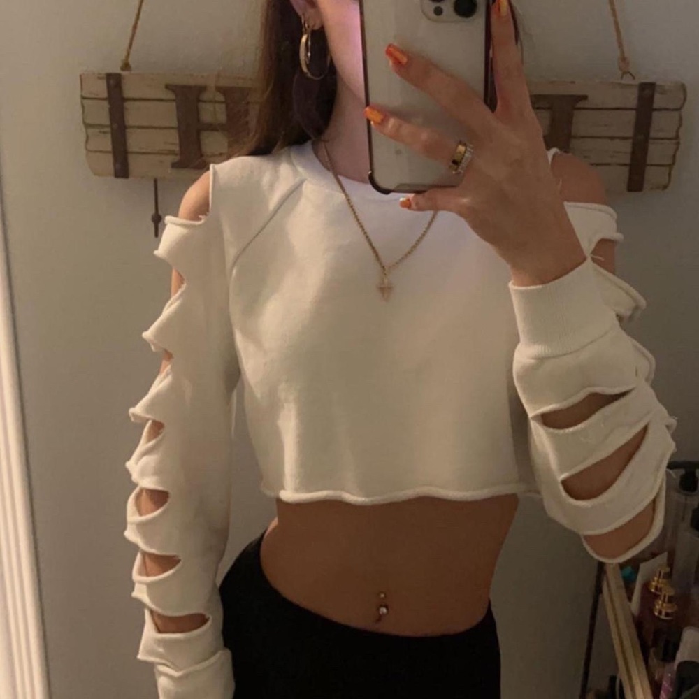 White cut out long sleeve crop top